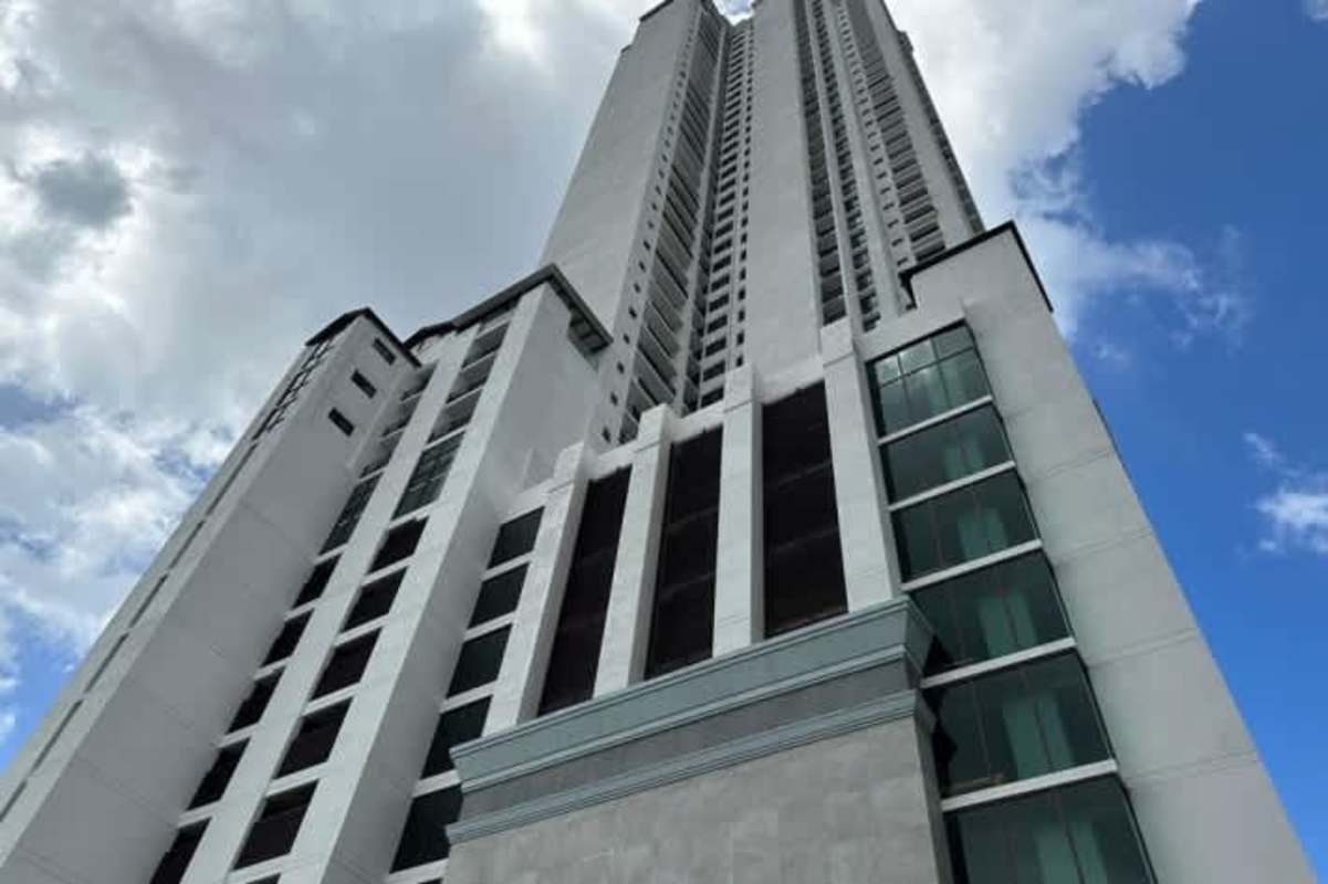 Modern high-rise condominium exterior The Colonial Santa María Panama City