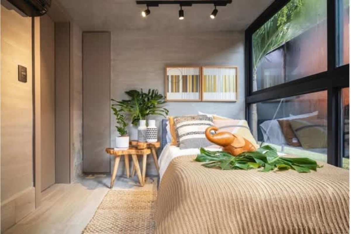 Secondary bedroom with ocean views, large windows in PH Dovle Coco del Mar