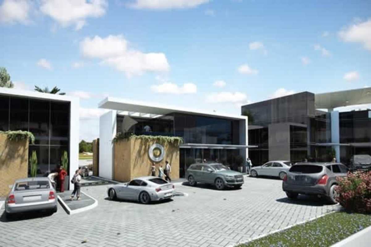 Commercial building with parking facility and landscaping in Panama City