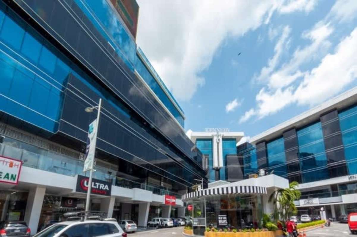 Glass facade shopping and office center at PH Atrium Tower Obarrio