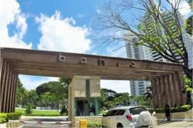 Bright living room with balcony access and Pacific ocean views PH Bahia Nueva Gorgona