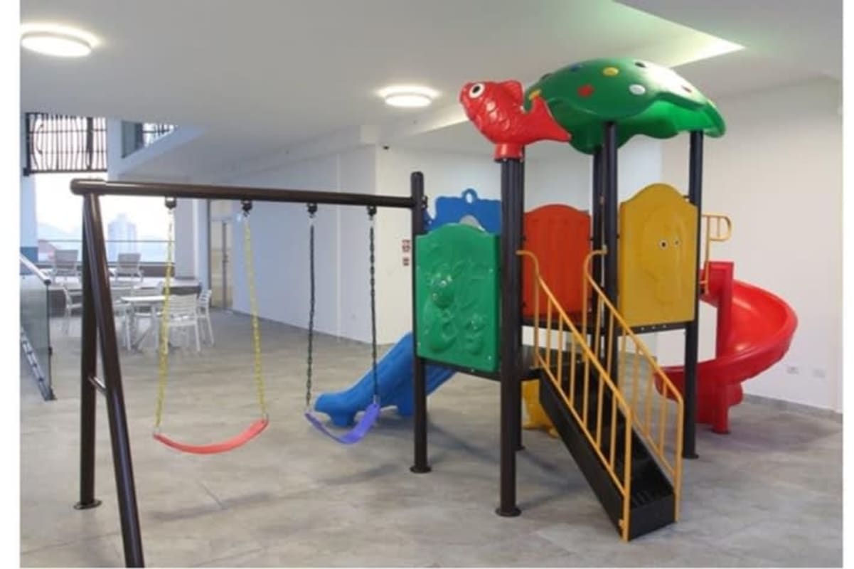 Modern bathroom with glass shower enclosure and vanity in PH La Loma Tower Panama