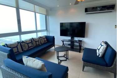 Rooftop pool overlooking Pacific Ocean at PH Coronado Bay Coronado Panama