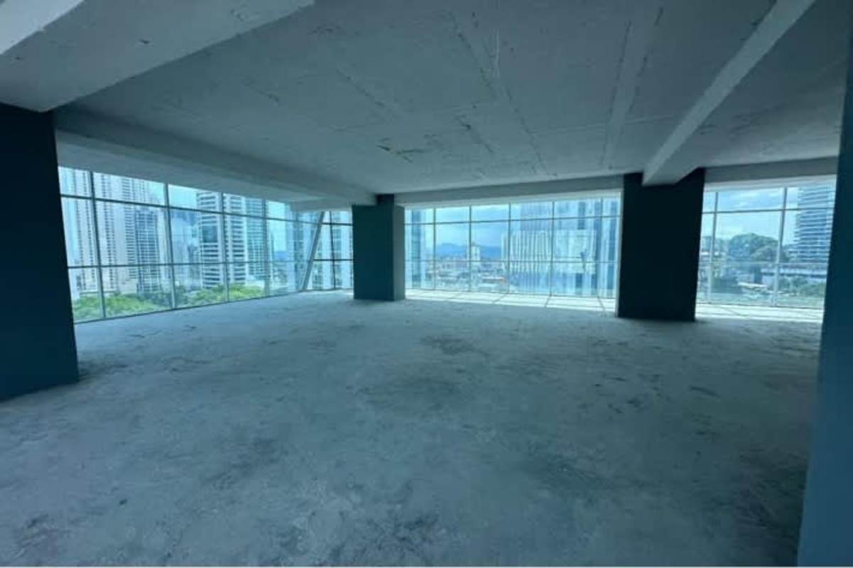 Facade of Hi Point Business Tower in Bella Vista Panama