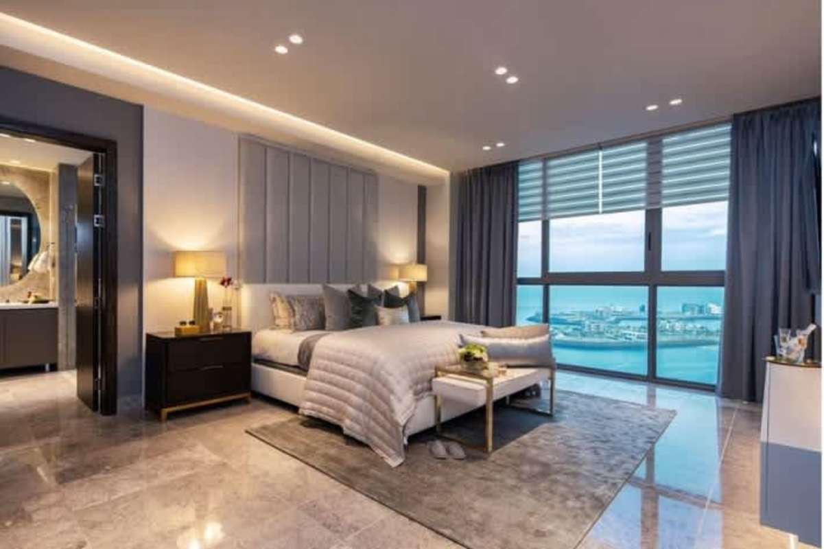Master bedroom with panoramic sea and skyline views PH Pacific Point Punta Paitilla Panama