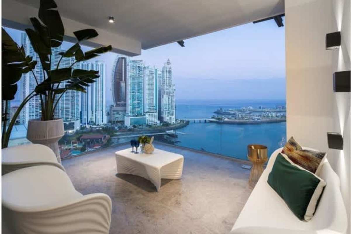 Balcony lounge area panoramic city ocean views PH Pacific Point Punta Paitilla Panama