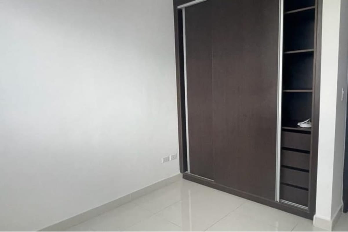 Spacious 3BR Apartment with Terrace El Cangrejo Panama
