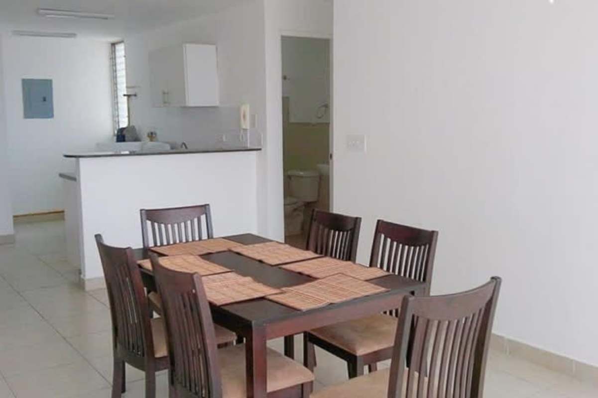 Bedroom with window city views PH Los Toneles Pueblo Nuevo Panama