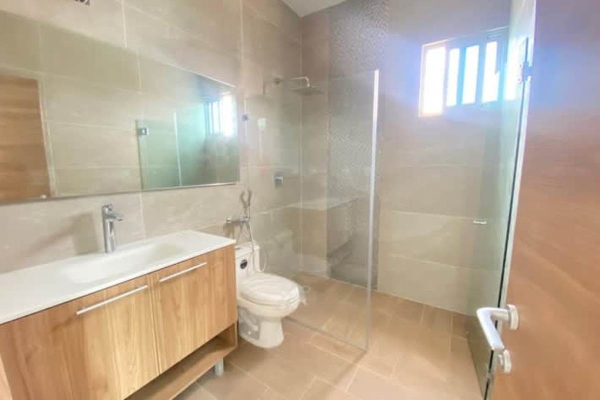 Triplex Penthouse w/ Terrace & Ocean View in Bella Vista