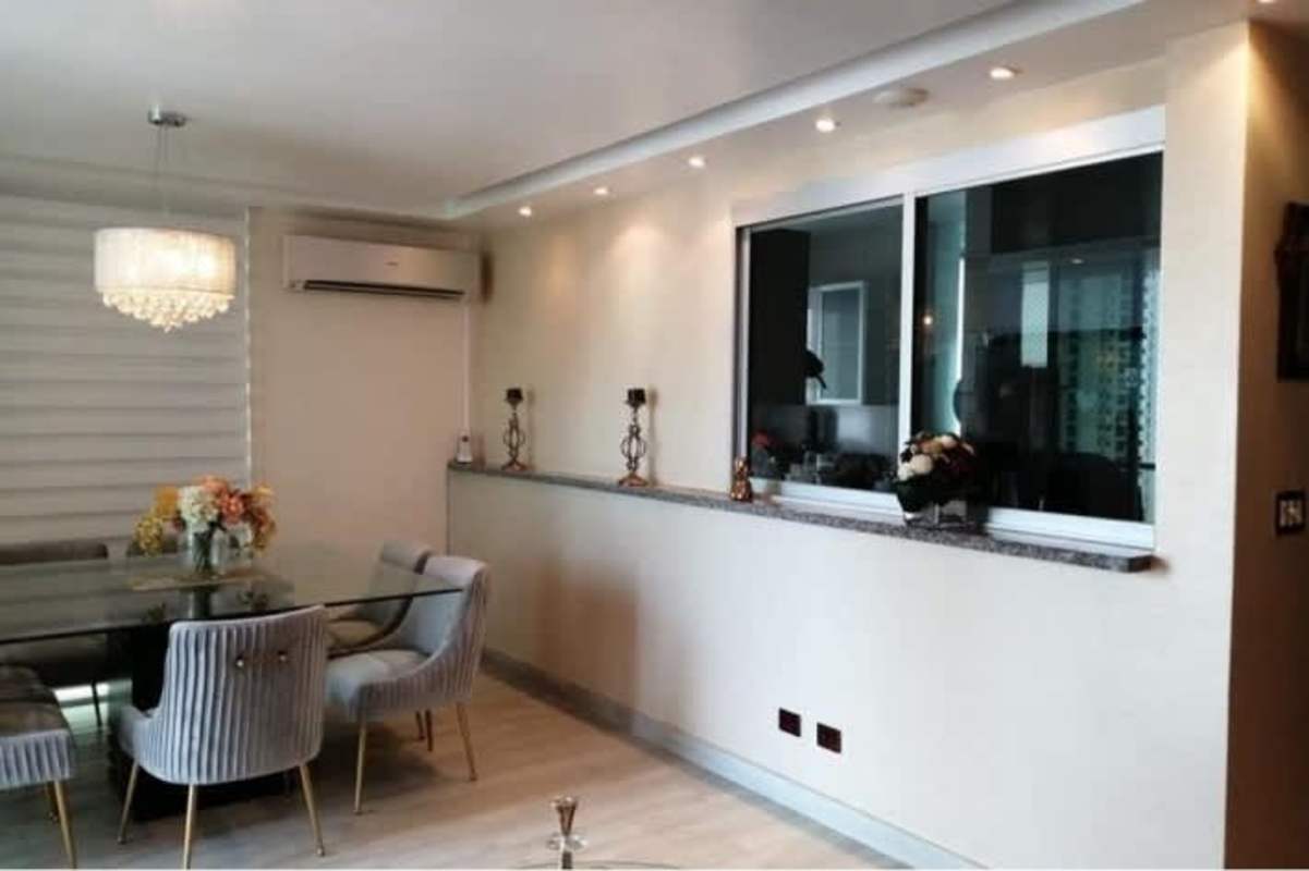 Modern kitchen with granite counters, ample storage in PH Titanium Tower San Francisco Panama