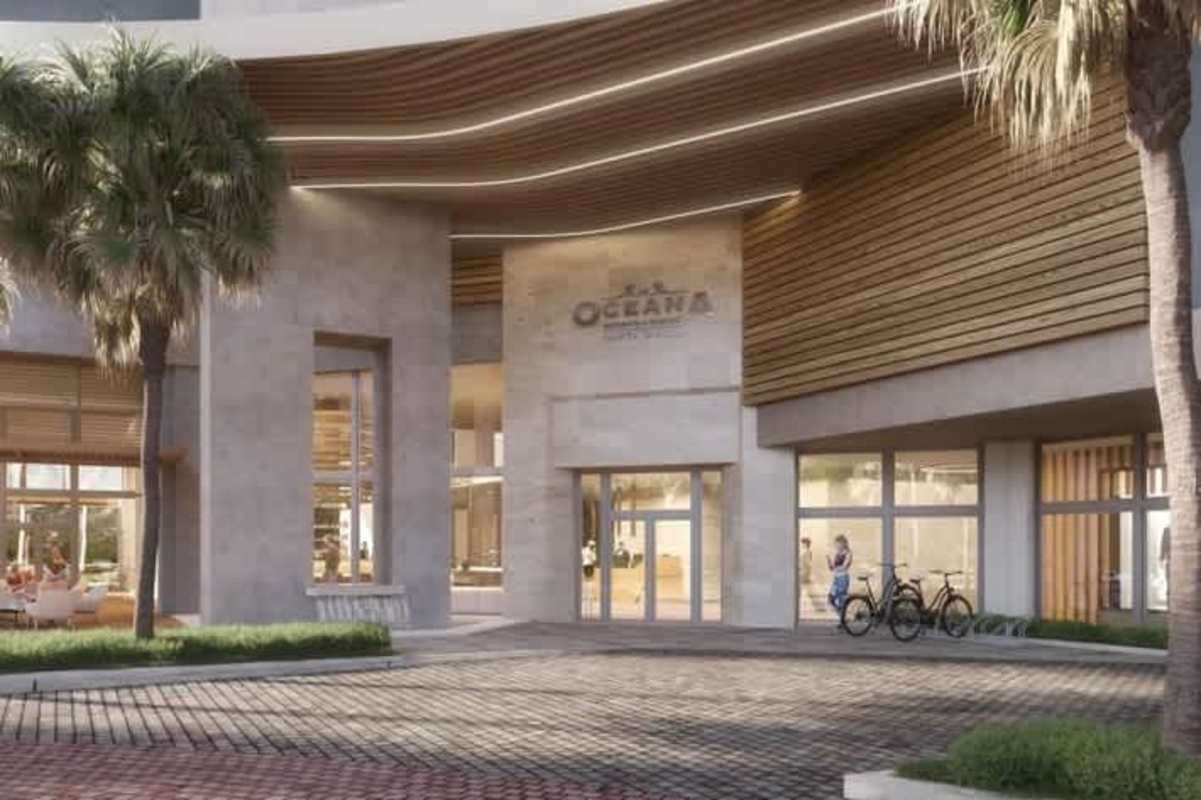 Modern gym with floor-to-ceiling windows, natural light, full equipment in Oceana Residences Panama