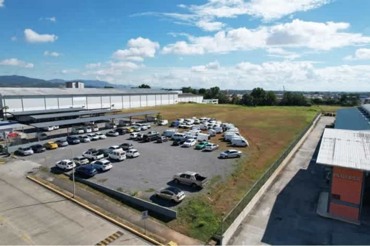 7331m2 Industrial Lot in Tocumen Commercial Park Near Airport