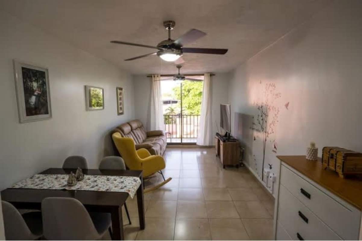 Outdoor residents pool with landscaping in PH Chanis Garden Chanis Panama City