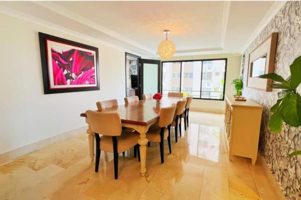 Modern kitchen with granite countertops and high-end appliances PH Vista Mar San Francisco Panama