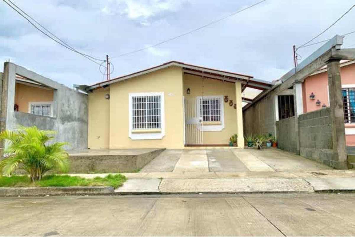 Affordable 3BR House for Sale Parque Villa Lucia Tocumen