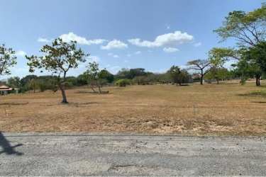 Security booth at Palmeras del Golf community entrance in Coronado Panama