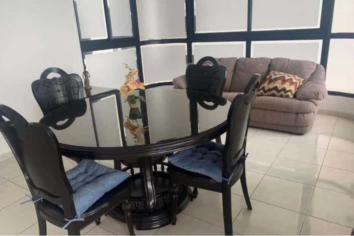 Infinity pool with ocean and skyline views at PH Coral Reef Avenida Balboa Panama