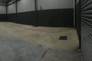 Warehouse with Office for Rent in 24 de Diciembre - 0 bedrooms