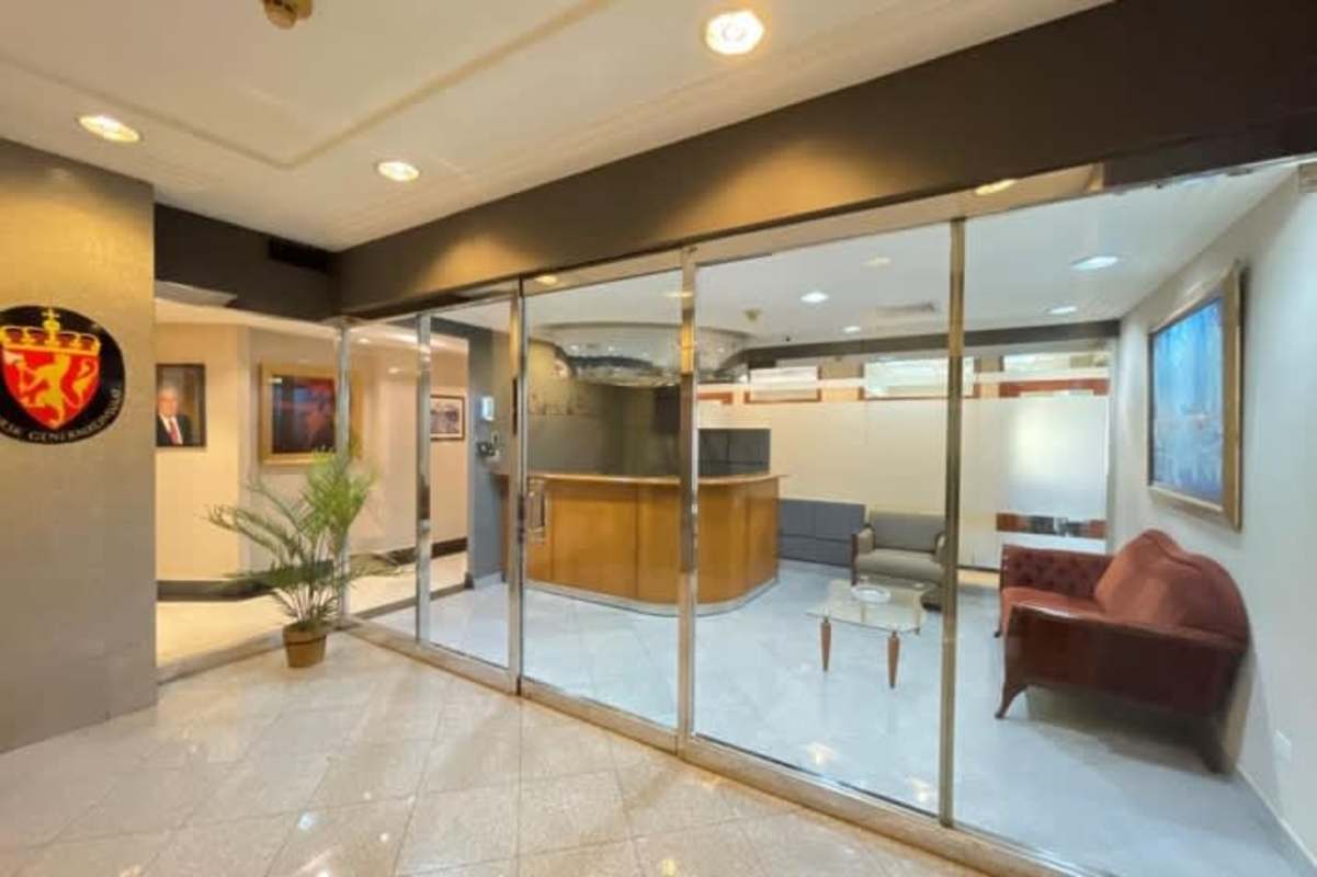 Professional office reception lobby inside PH BICSA Financial Center Panama