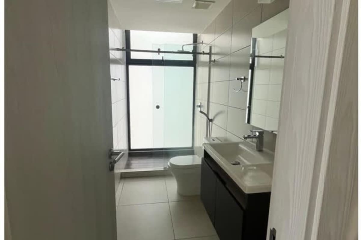 Contemporary bathroom with glass-enclosed shower vanity mirror at PH Coco Skyline Coco del Mar Panama