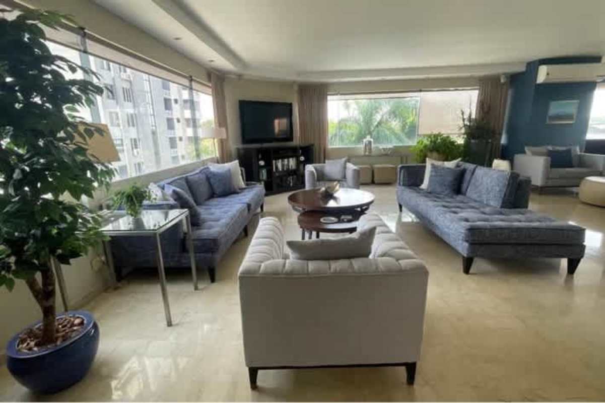 Spacious master bedroom with sitting area, office nook, walk-in closet in La Cresta Panama