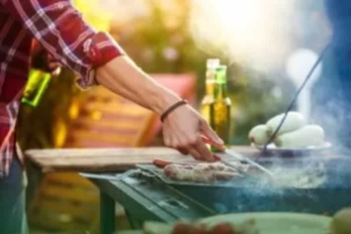 Outdoor barbecue and socializing areas in Albrook Gardens residential in Panama