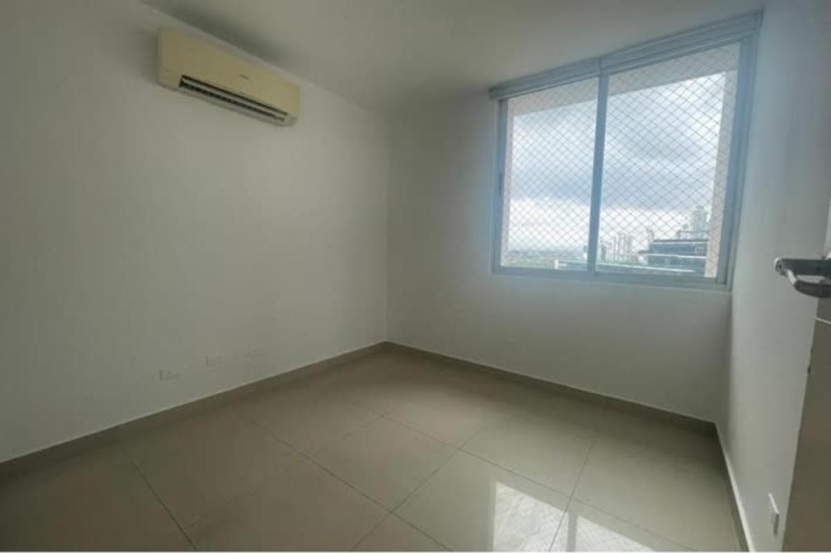 Luxury 4BR Condo in PH Costa del Mar, Costa del Este