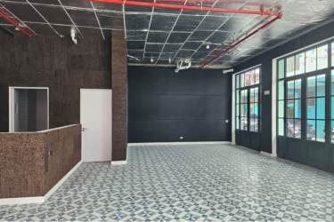 Spacious open plan commercial unit with tiled floor, exposed ceiling in Casco Viejo Historic District Panama