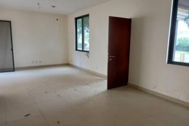 Equipped kitchen with island counter granite tops at PH River Valley Panama Pacifico