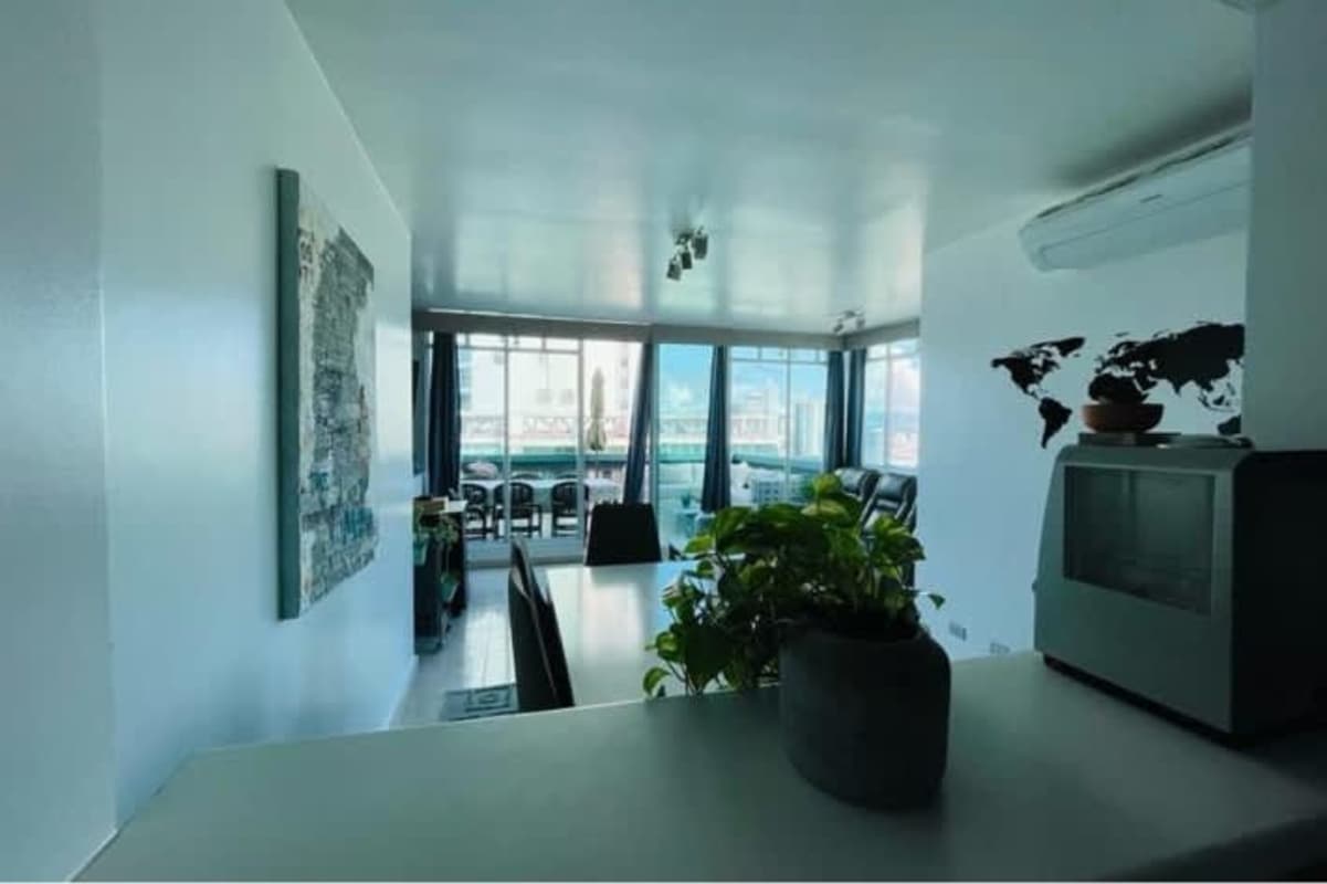 Fully equipped kitchen granite countertops appliances PH Vivendi Edison Park Panama