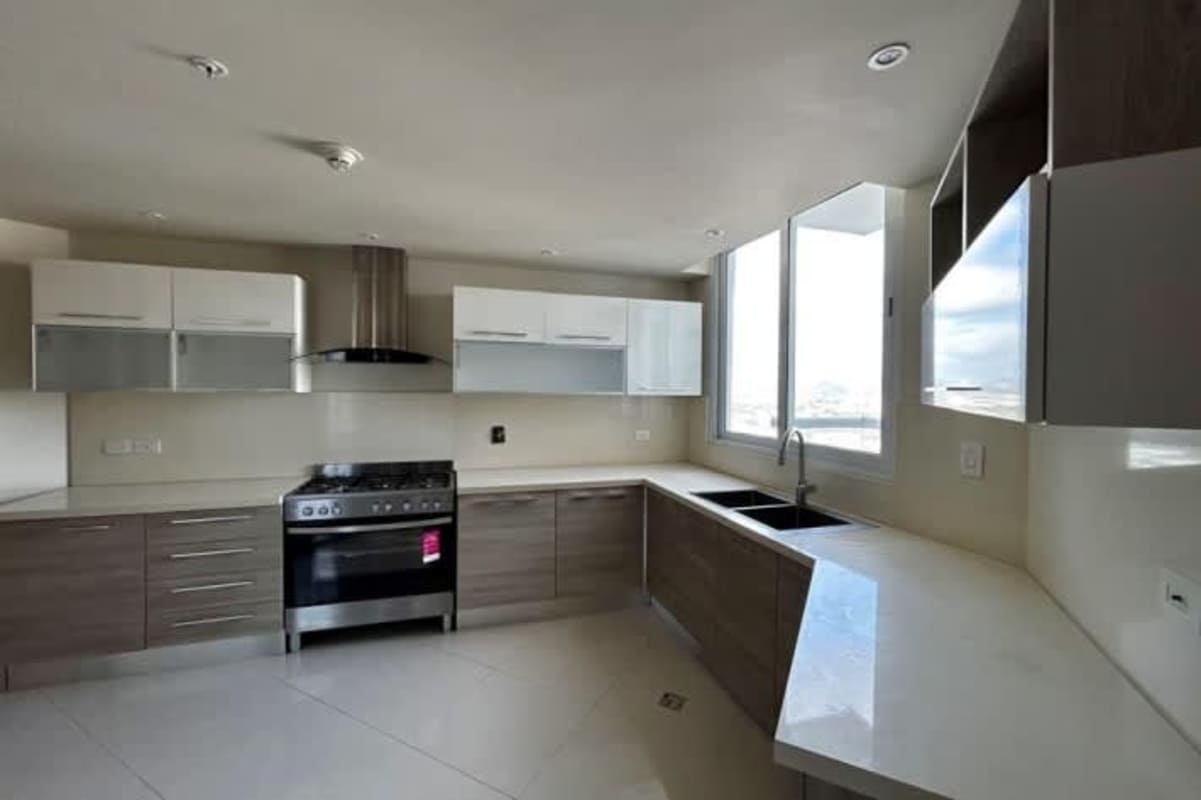 Luxury Furnished 3BR Ocean View Apartment in Costa del Este