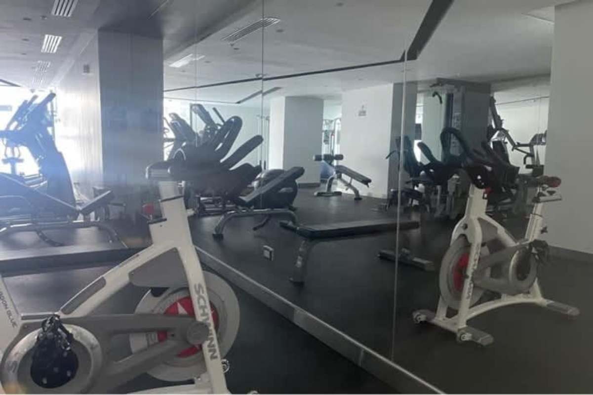 Kitchen with modern cabinetry L-shaped layout PH Pacific View Panama