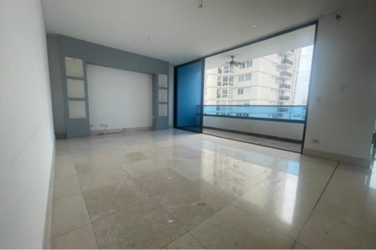 Modern kitchen with granite countertops L-shape pantry PH Pacific View Punta Paitilla Panama