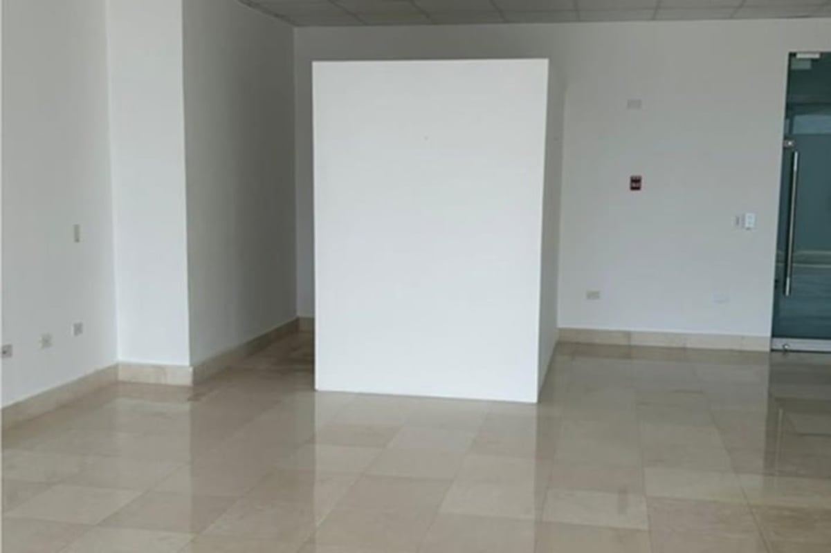 Commercial office with marble floors and glass door partition in PH BICSA Tower Panama City