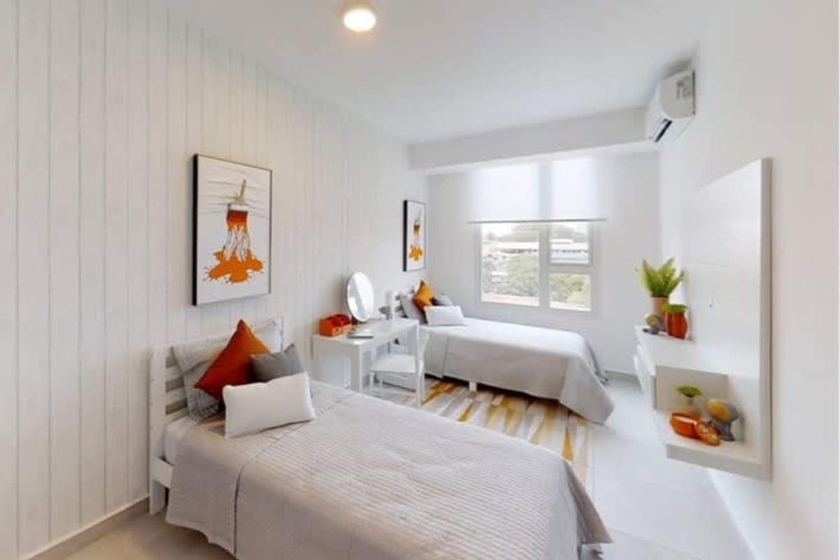 Spacious master bedroom with city view window PH Van Gogh El Cangrejo Panama