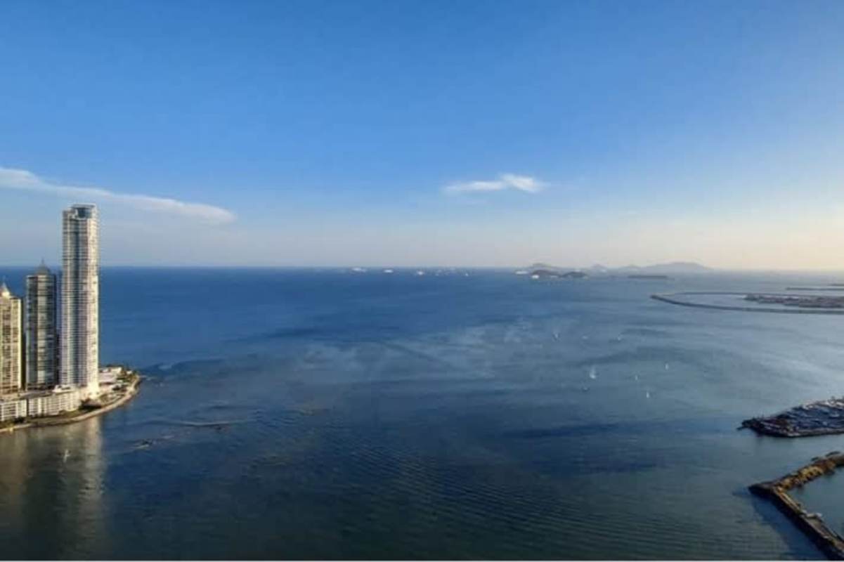 Luxury 1BR Ocean-View Apartment BICSA Tower Panama
