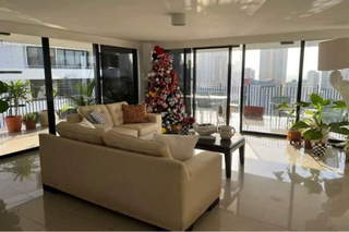 Penthouse Apartment for Sale in Bella Vista - 3 bedrooms