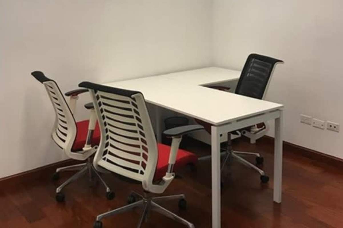 Private cubicle office with large windows and ocean views PH BICSA Financial Center Panama