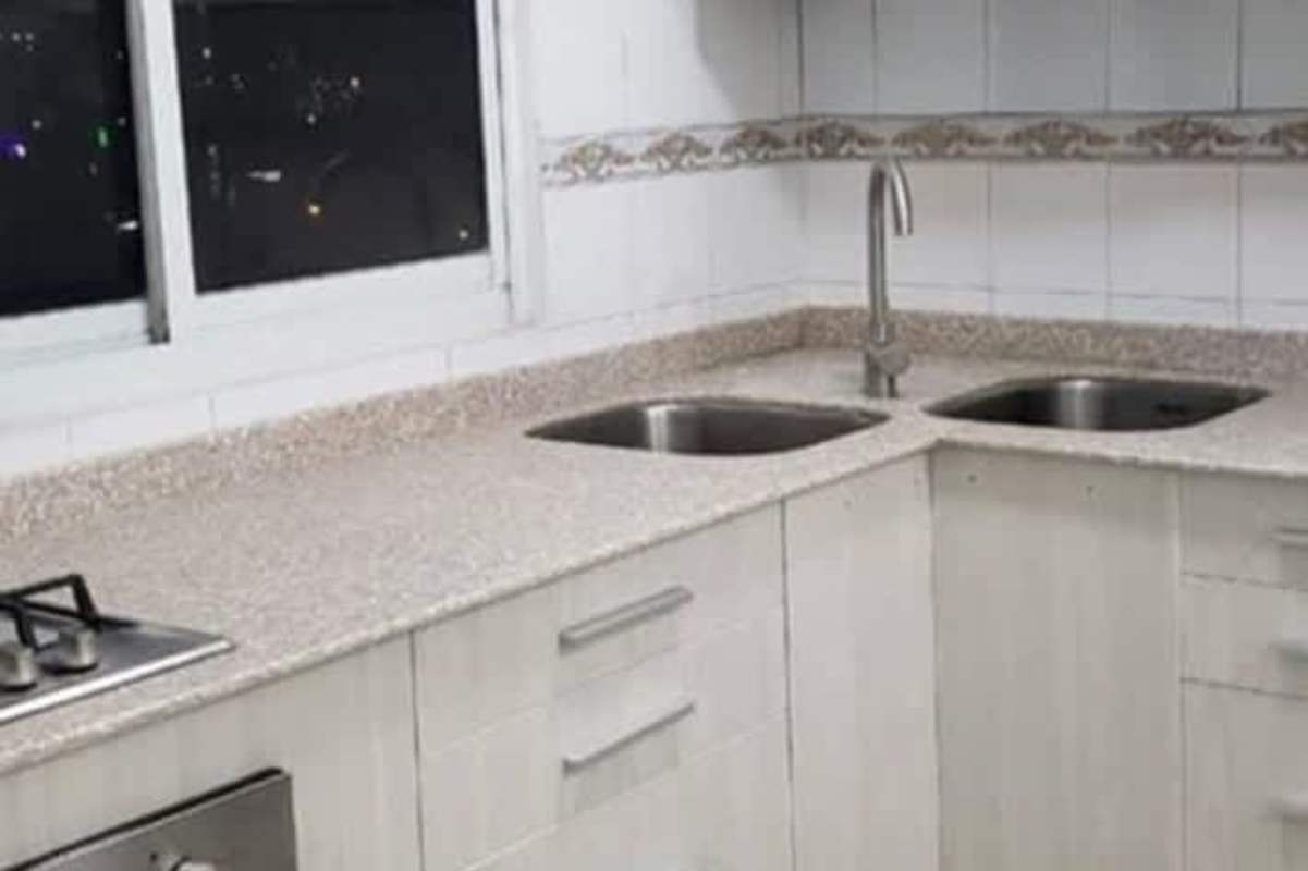 Kitchen with granite countertops and cabinetry PH Portobello El Cangrejo Panama