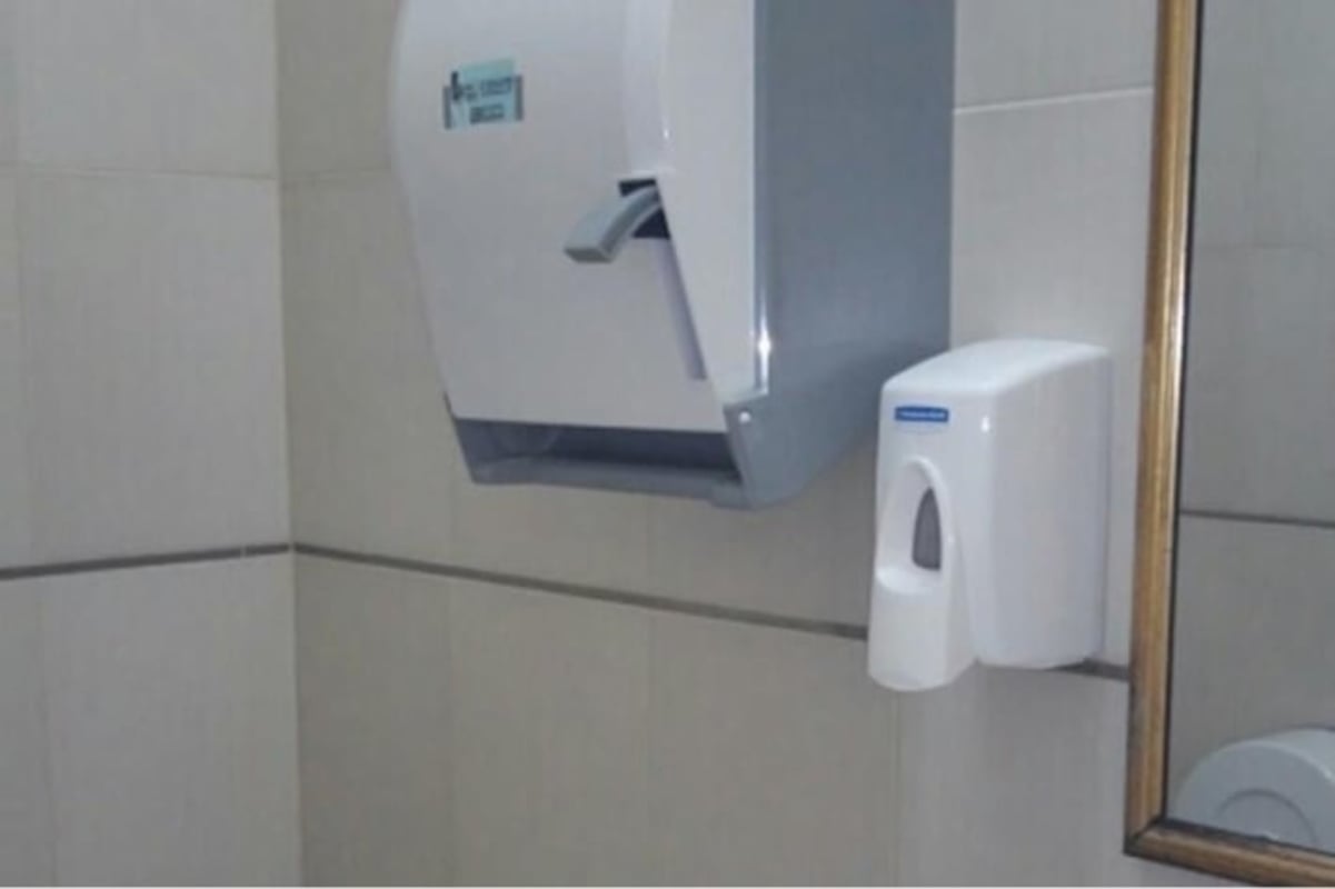 Architectural plan showing office with reception, meeting room, kitchenette PH BICSA Financial Center Panama