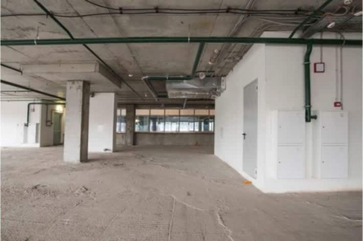 Open plan unfinished shell commercial space in PH BICSA Tower Calle 50 Panama City
