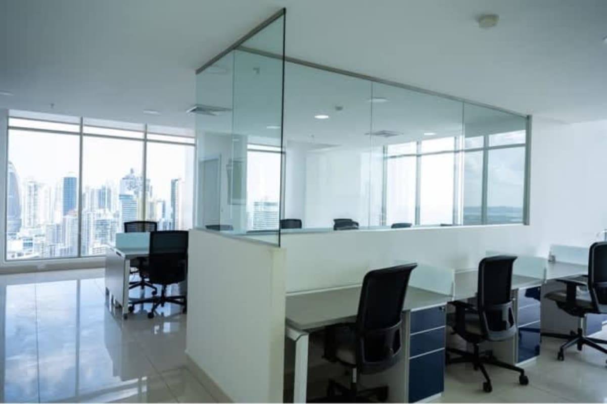Modern conference room with ocean view floor-to-ceiling windows at PH BICSA Panama