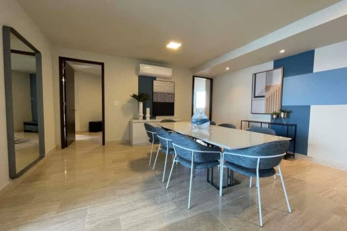 Spacious master bedroom with large windows and oceanview PH Mahogany Costa del Este