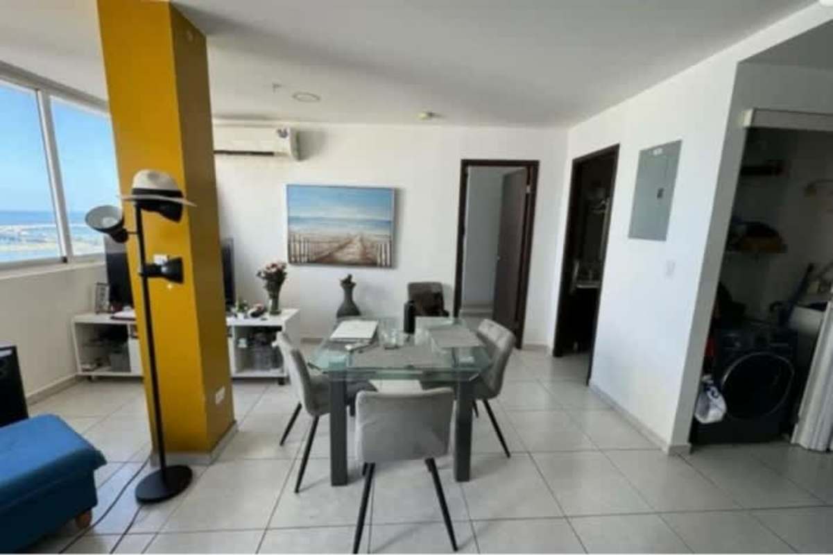 Bedroom with ocean-facing window in PH Bay View Avenida Balboa Panama City