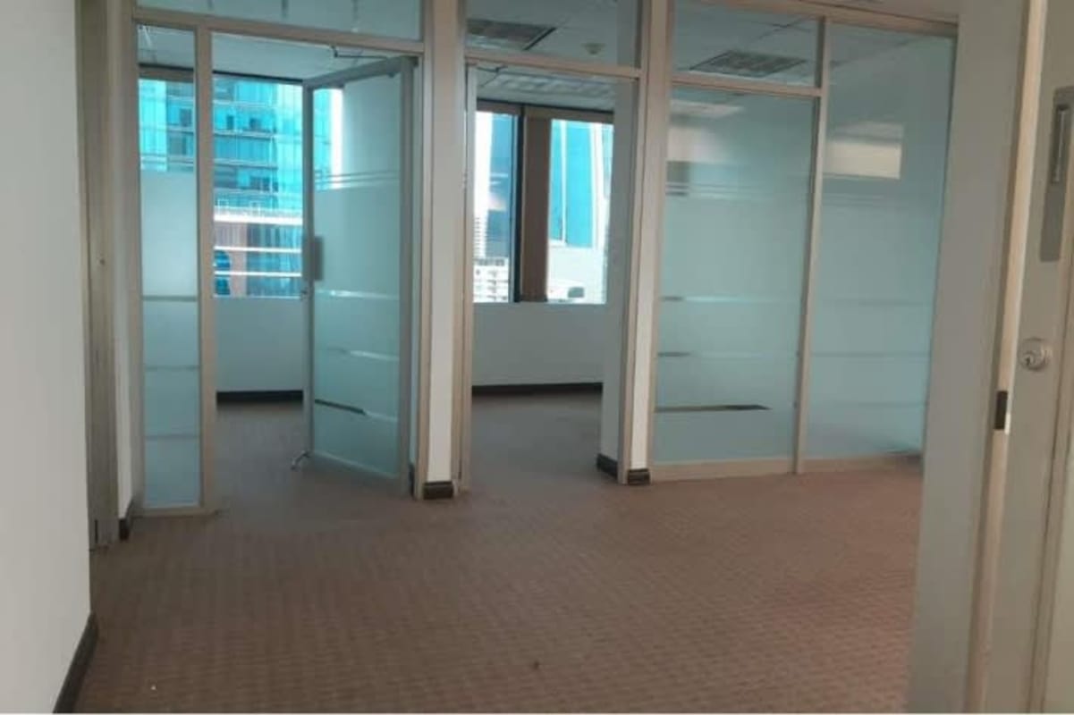 Partitioned conference or executive office inside Credicorp Bank Tower Obarrio Panama