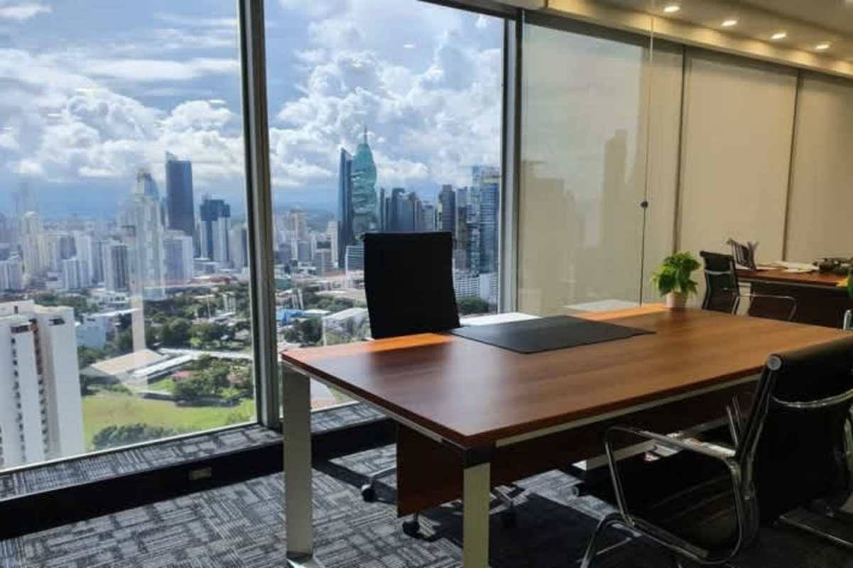 Executive furnished office with Panama Bay views in Oceania Business Plaza
