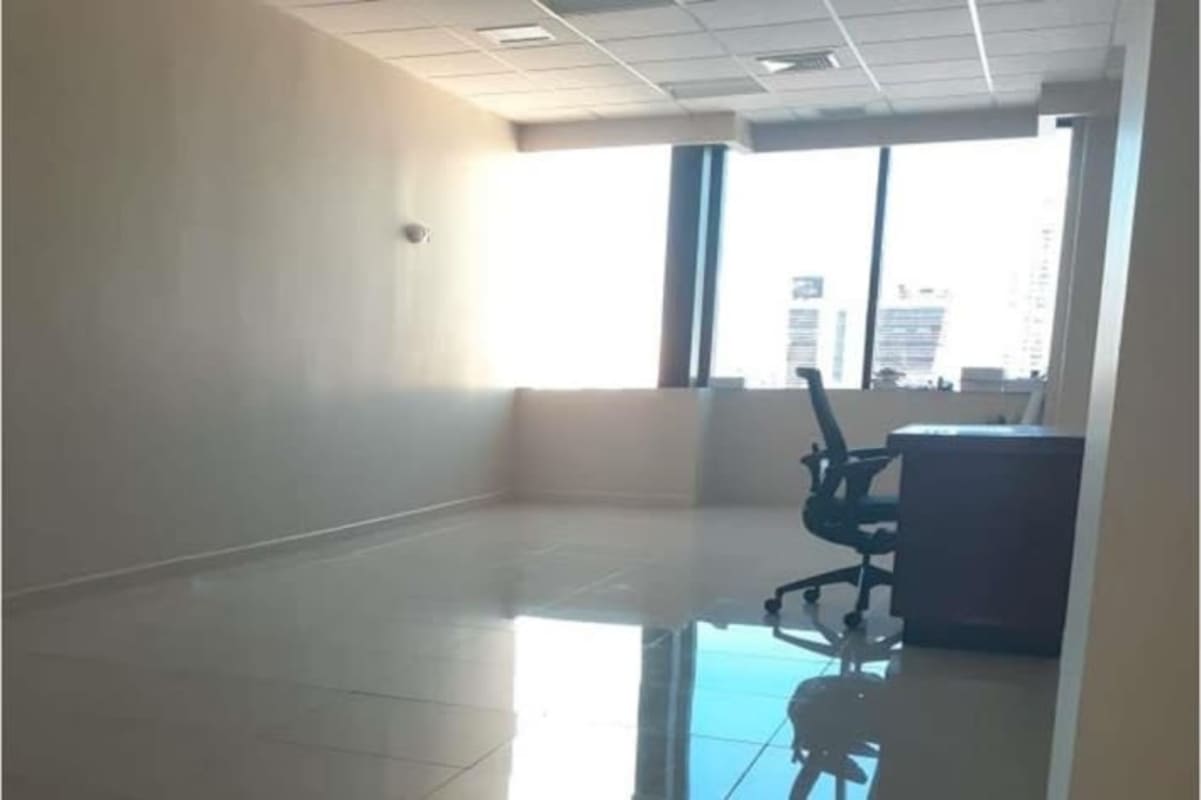Minimalistic office with natural light, tiled floor at Plaza Credicorp Bank Calle 50 Panama City