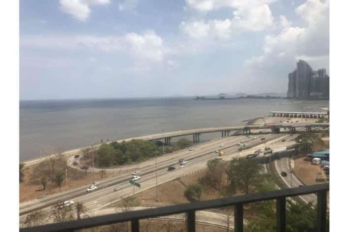 Wide skyline and ocean vistas from luxury penthouse balcony at Coco del Mar Panama