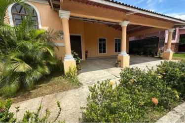 Bedroom with tiled floors built-in closet AC unit Mystic City La Chorrera Panama