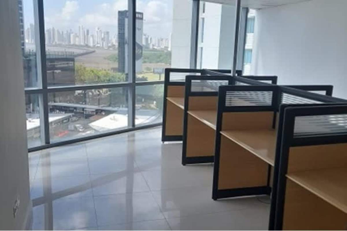 Bright open plan office space with partition cubicles in Costa del Este Panama